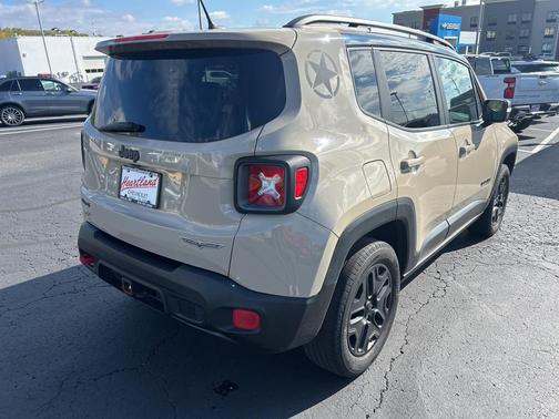 2017 Jeep Renegade Trailhawk