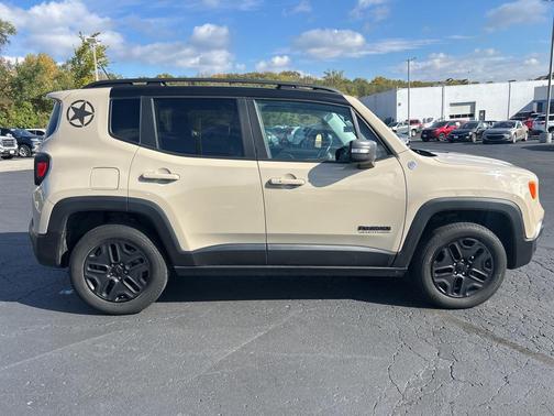 2017 Jeep Renegade Trailhawk