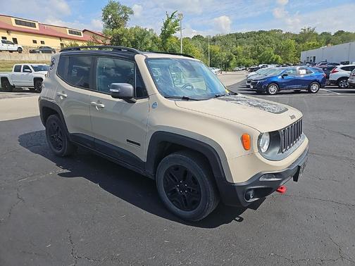 2017 Jeep Renegade Trailhawk