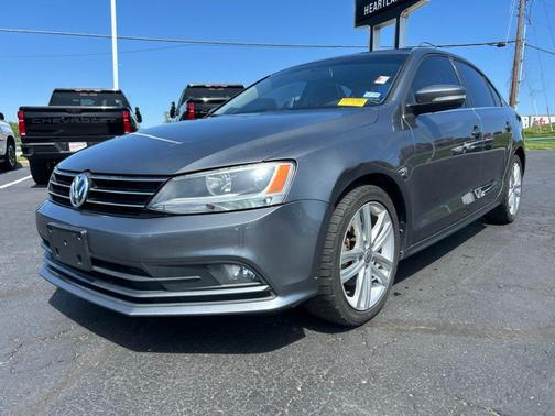 Platinum Gray Metallic 2015 Volkswagen Jetta TDI