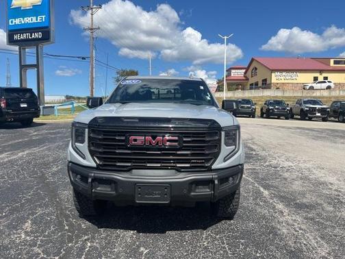 2024 GMC Sierra 1500 AT4X