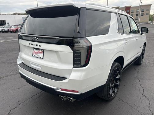 2025 Chevrolet Tahoe 4WD High Country