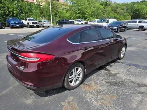 Burgundy 2018 Ford Fusion SE