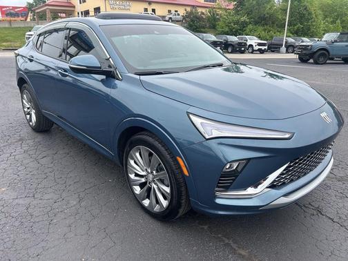 Ocean Blue Metallic 2024 Buick Envista Avenir