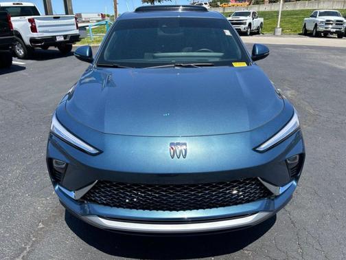 Ocean Blue Metallic 2024 Buick Envista Avenir