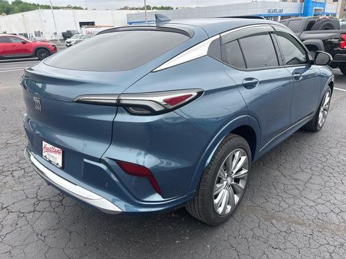 Ocean Blue Metallic 2024 Buick Envista Avenir