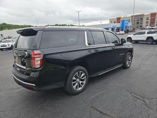 Black 2022 Chevrolet Suburban LT