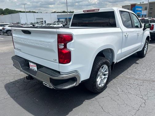 Summit White 2026 Chevrolet Silverado 1500 LT