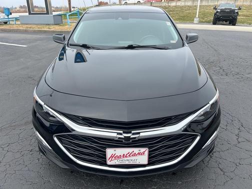 2024 Chevrolet Malibu FWD RS