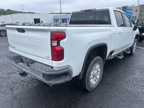 Summit White 2023 Chevrolet Silverado 2500 LT