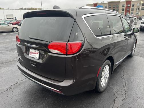 2018 Chrysler Pacifica Touring-L