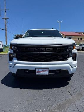 Summit White 2026 Chevrolet Silverado 1500 Custom