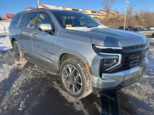 2025 Chevrolet Suburban RST