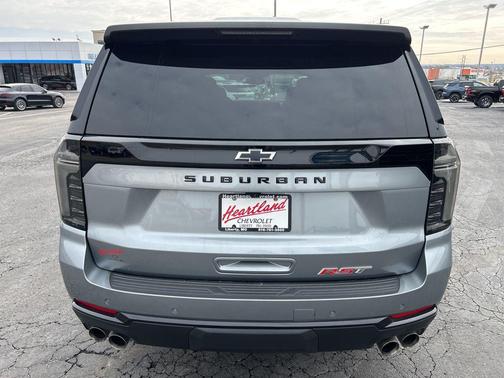 2025 Chevrolet Suburban RST