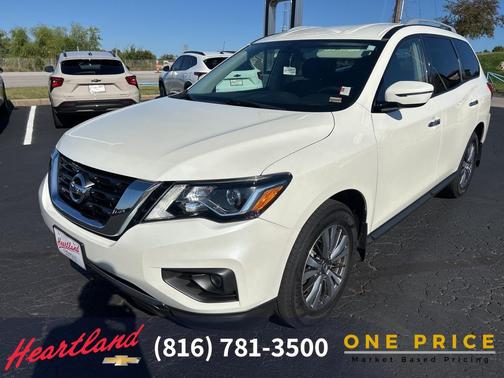 2019 Nissan Pathfinder SV