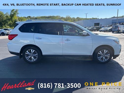 2019 Nissan Pathfinder SV