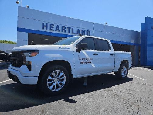 Summit White 2022 Chevrolet Silverado 1500 Custom