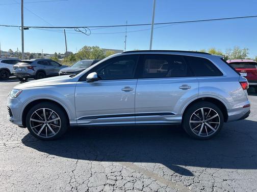 2021 Audi Q7 55 Prestige