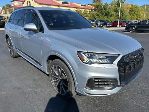 2021 Audi Q7 55 Prestige