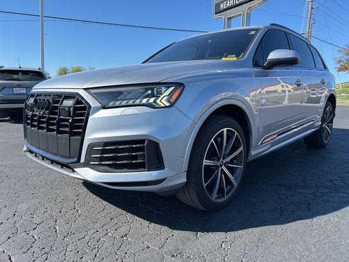 2021 Audi Q7 55 Prestige