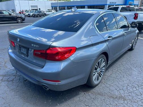 Bluestone Metallic 2018 BMW 530 i xDrive