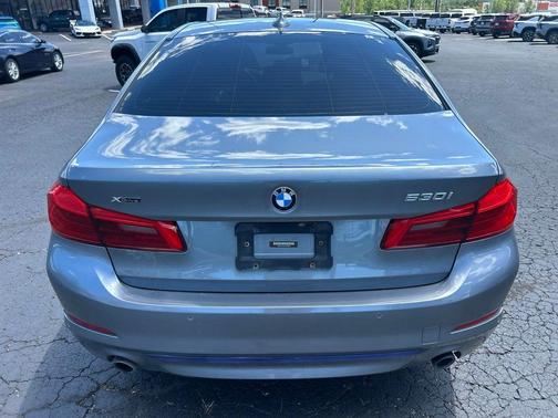 Bluestone Metallic 2018 BMW 530 i xDrive