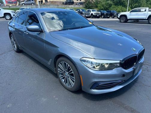 Bluestone Metallic 2018 BMW 530 i xDrive