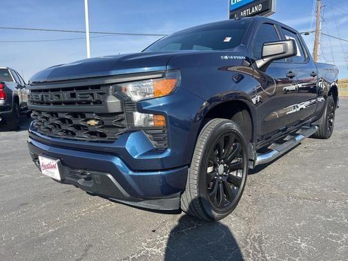 2022 Chevrolet Silverado 1500 Custom
