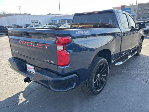 2022 Chevrolet Silverado 1500 Custom