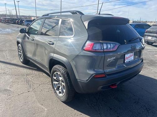 2022 Jeep Cherokee Trailhawk