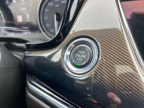 2024 Cadillac XT6 Sport AWD