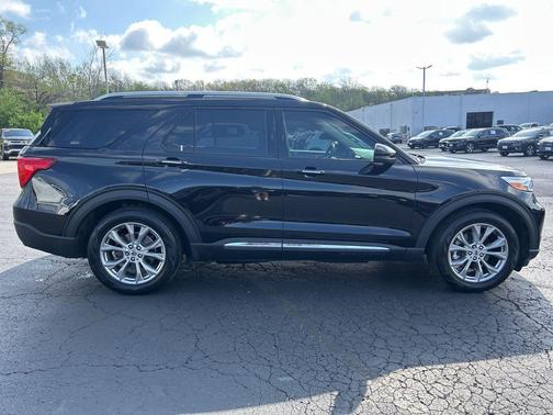 Black Metallic 2020 Ford Explorer Limited