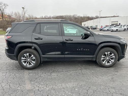 Mosaic Black Metallic 2025 Chevrolet Equinox LT