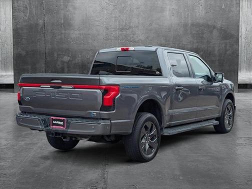 2022 Ford F-150 Lightning LARIAT