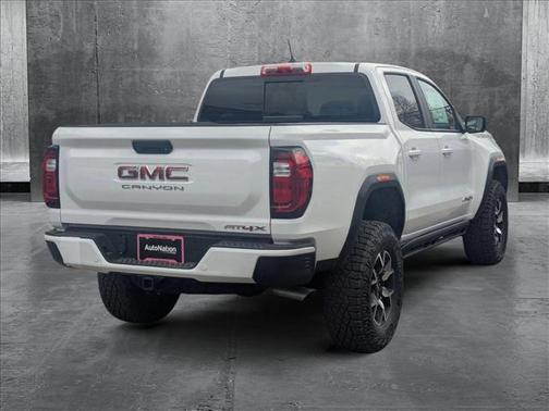 2025 GMC Canyon Base