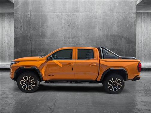 2025 GMC Canyon Base