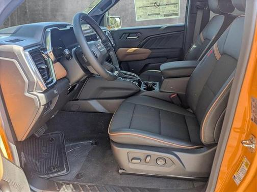 2025 GMC Canyon Base