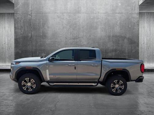 2025 GMC Canyon Base