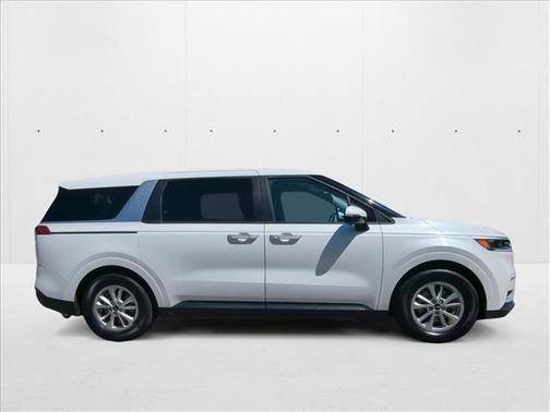 2022 Kia Carnival LXS