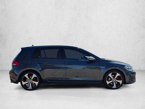 Deep Black Pearl Metallic 2018 Volkswagen Golf GTI 2.0T S 4-Door