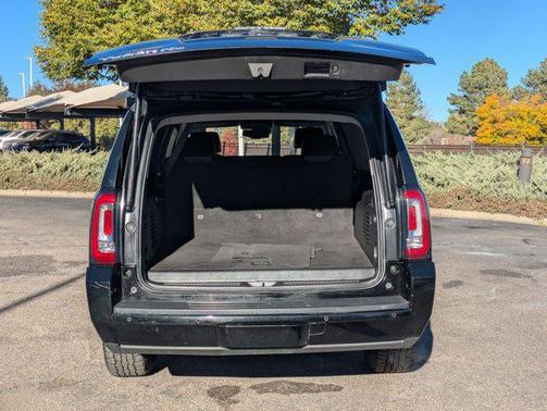 2017 GMC Yukon XL SLT
