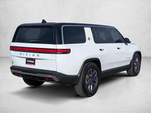 2023 Rivian R1S Adventure