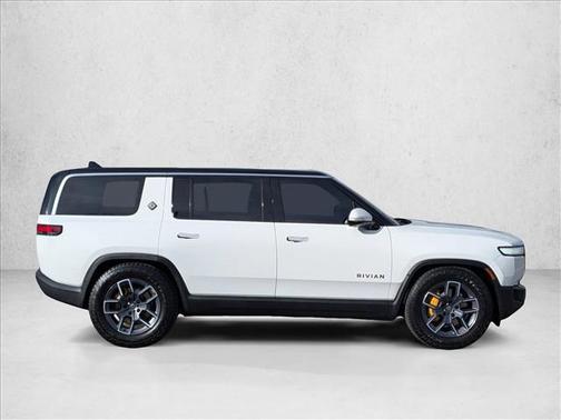 2023 Rivian R1S Adventure