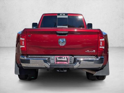 2024 RAM 3500 Tradesman Crew Cab 4x4 8' Box