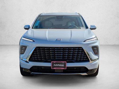 iridescent white tricoat 2026 Buick Enclave Avenir FWD