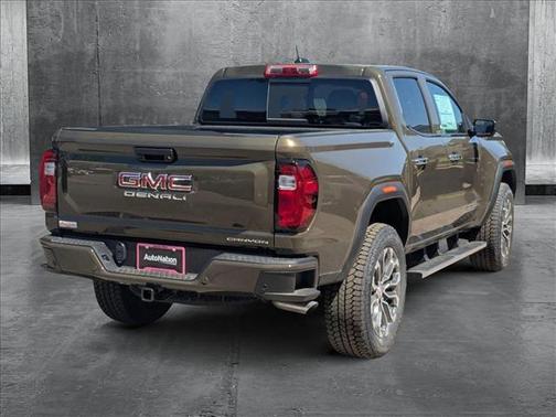 2025 GMC Canyon Denali
