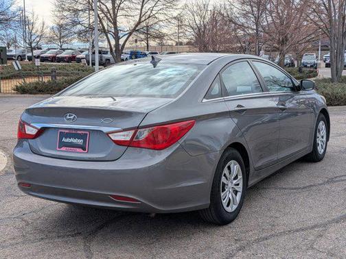 2011 Hyundai SONATA GLS