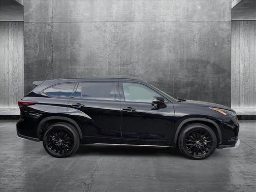 2024 Toyota Highlander XSE