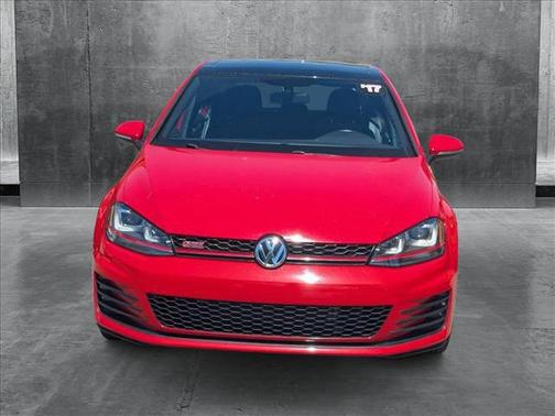 2017 Volkswagen Golf GTI 2.0T SE 4-Door