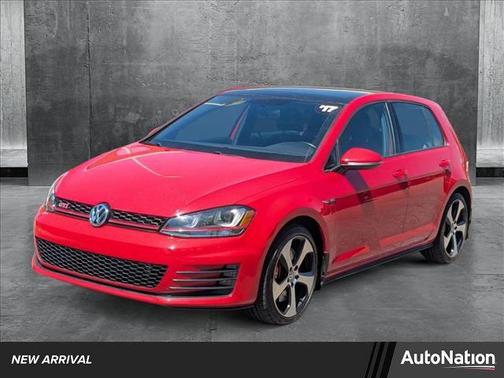 2017 Volkswagen Golf GTI 2.0T SE 4-Door
